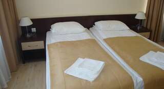 Гостиница на Орджоникидзе Сочи Двухместный номер с 1 кроватью или 2 отдельными кроватями-5